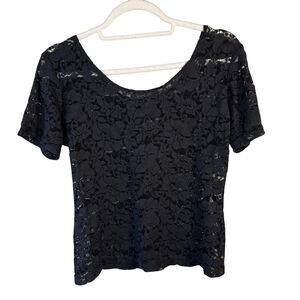 Elegant Black Lace Classic Women’s Top Size S M Feminine Dressy Date Night